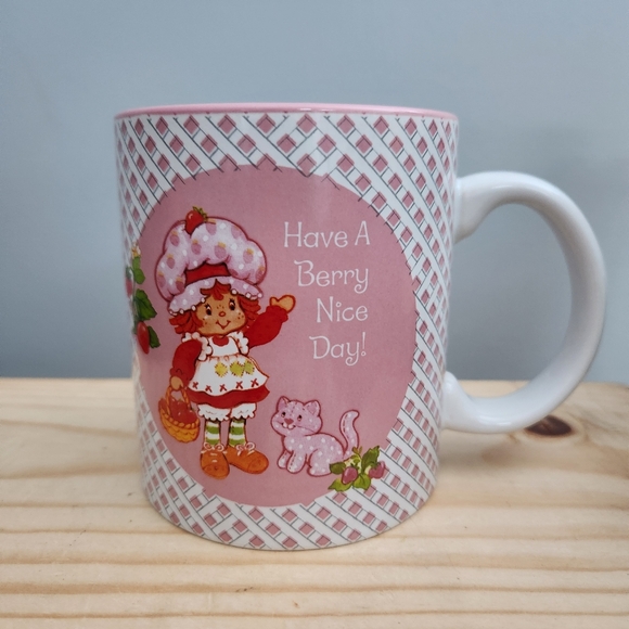 Strawberry Shortcake and Custard Double-sided 20 oz Mug NWOT 70s 80s Pink - Picture 1 of 11